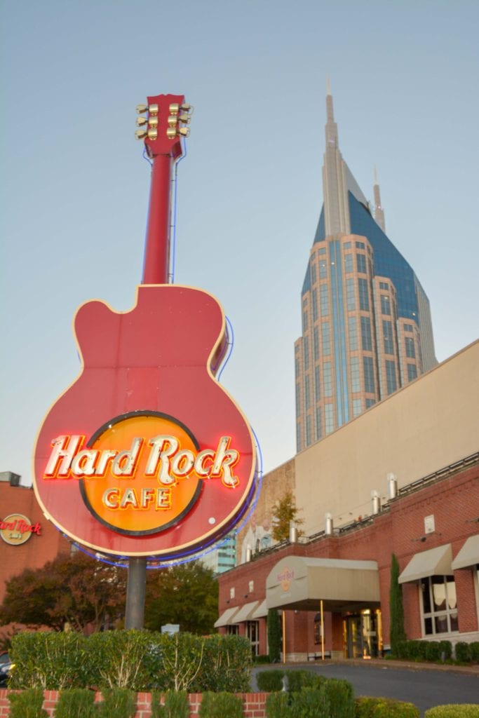 Hard Rock Cafe Broadway in Nashville_Blair Ball Photography